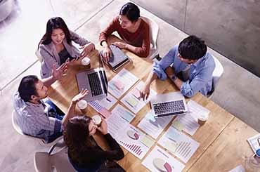 Family Council Meetings: what are they and why are they important?